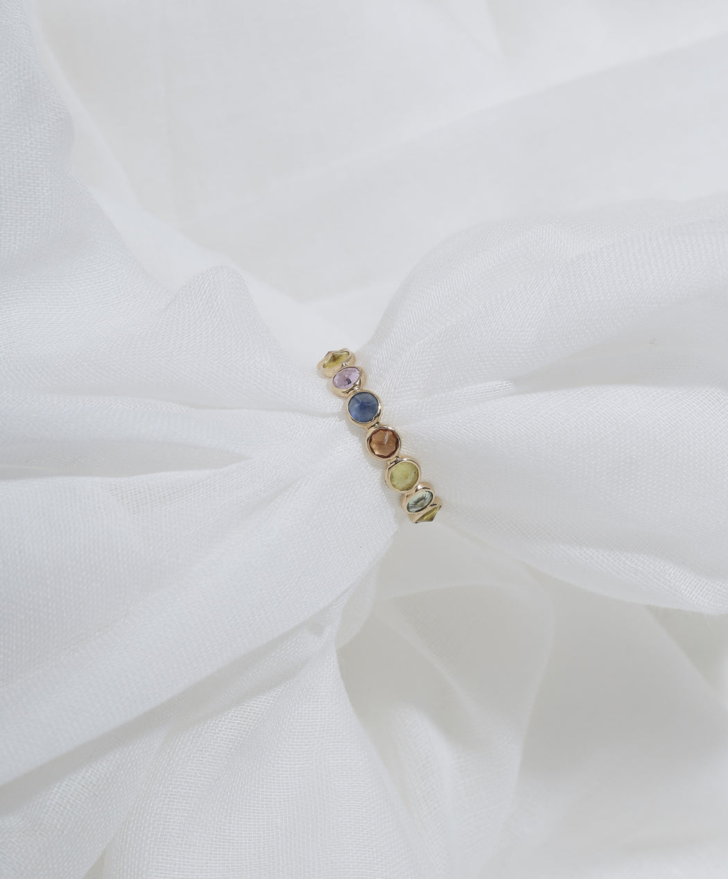 Multi-colour sapphire 14k gold ring
