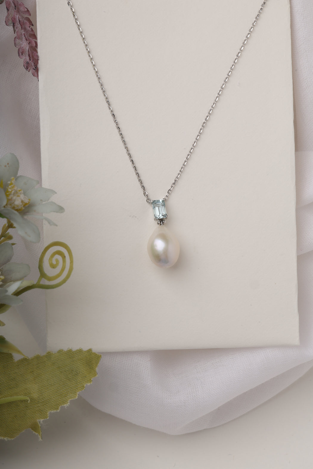 Aquamarine and pearl 14k gold necklace