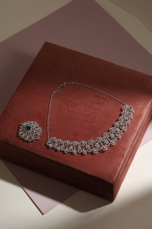 Diamond necklace with detachable pendant