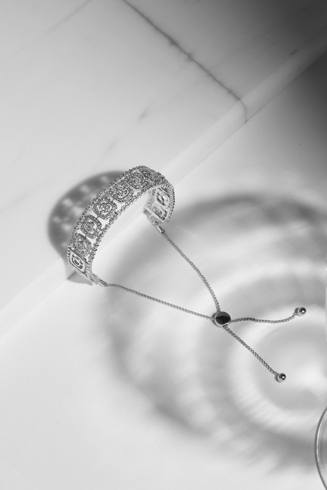 Diamond kada with adjustable chain in 14k gold