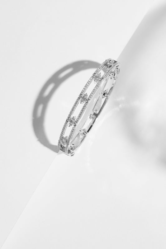 Floral motif diamond 14k gold bangle